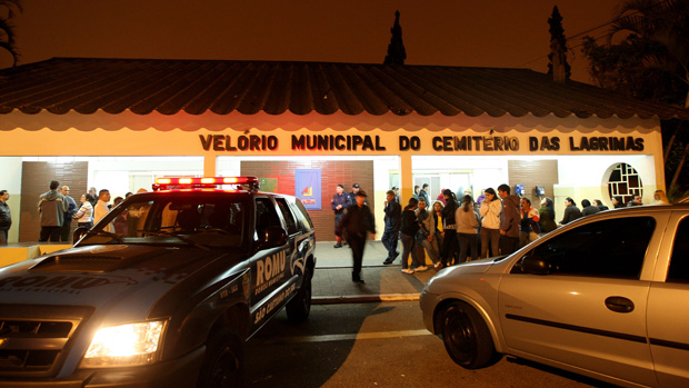 Velório do menor que atirou em professora, em São Caetano do Sul
