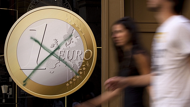 Com rebaixamento de países europeus, FEEF terá de emitir títulos a juros maiores