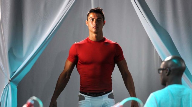 O jogador de futebol Cristiano Ronaldo durante a gravação de uma campanha publicitária em Madri, Espanha