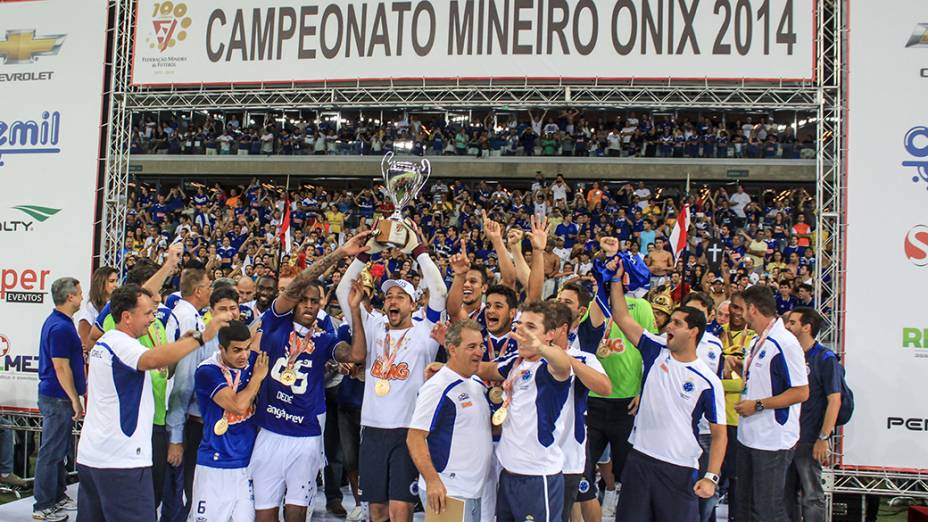 Cruzeiro vence o Atlético na final do Campeonato Mineiro