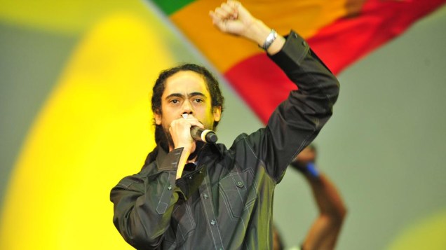 Damian Jr. Gong Marley durante show no palco Energia & Consciência, no primeiro dia do festival SWU em Paulínia, em 12/11/2011