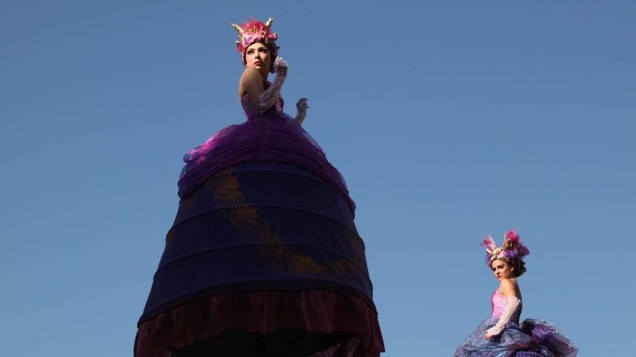Em Jerusalém, dançarinas da companhia australiana Strange Fruit se apresentam no 50º Festival de Israel, que recebe artistas de todo o mundo em performances de dança, música e teatro