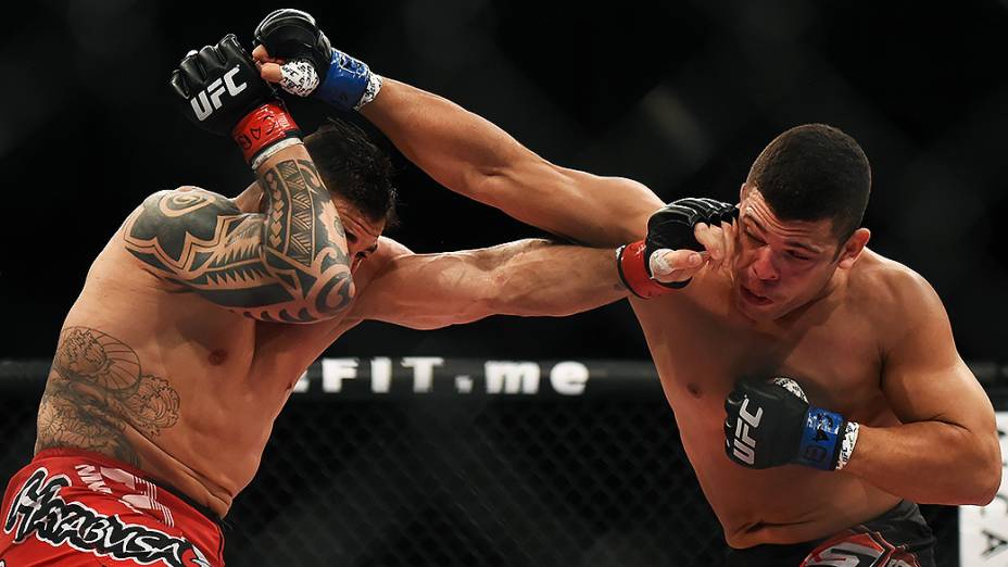 Daniel Sarafian venceu Antonio dos Santos Júnior no card principal no único duelo brasileiro do UFC Barueri, neste sabado (20)