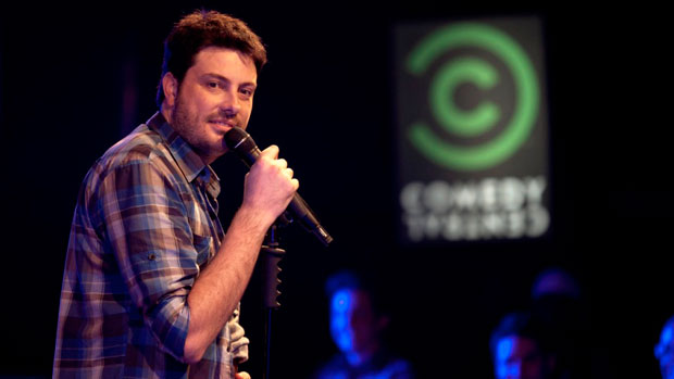 O humorista Danilo Gentili será o cara do canal americano Comedy Central no Brasil
