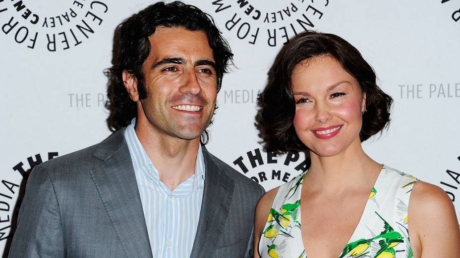 O piloto Dario Franchitti ao lado de sua esposa, a atriz Ashley Judd