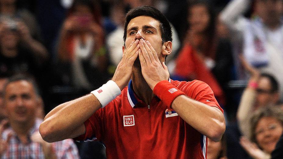 Djokovic bate Berdych por 3 sets a 0 da Copa Davis, neste domingo(17)