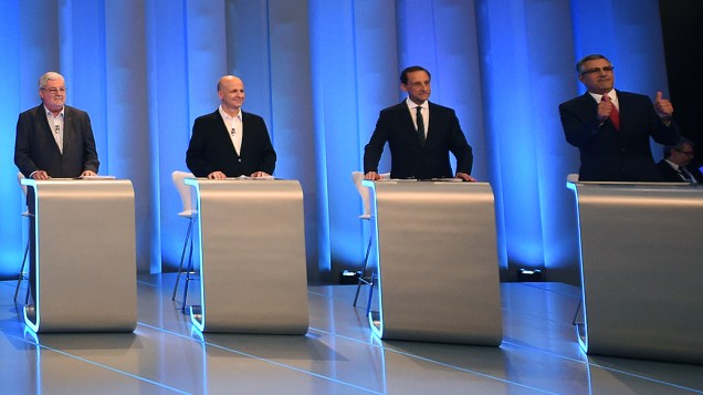 Os principais candidatos à sucessão do governo de São Paulo durante o último debate promovido pela Rede Globo, nesta terça-feira (30)