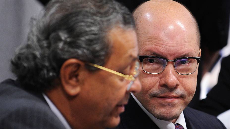 O senador Demóstenes Torres apresenta sua defesa ao Conselho de Ética e Decoro Parlamentar do Senado