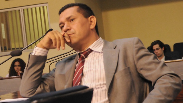 Deputado estadual Luiz Moura (PT) em reunião da Comissão de Fiscalização e Controle, na Assembleia Legislativa de São Paulo (29/05/2012)