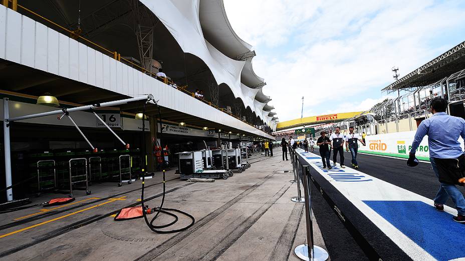 Movimentação nos bastidores do Grande Prêmio do Brasil em Interlagos