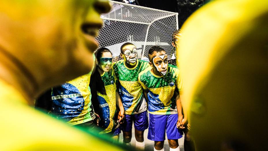 Leandro de Itaquera abre o primeiro dia de desfiles das escolas de samba do Grupo Especial no Carnaval de São Paulo