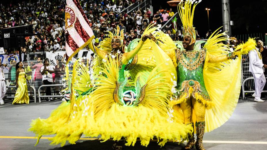 Leandro de Itaquera abre o primeiro dia de desfiles das escolas de samba do Grupo Especial no Carnaval de São Paulo