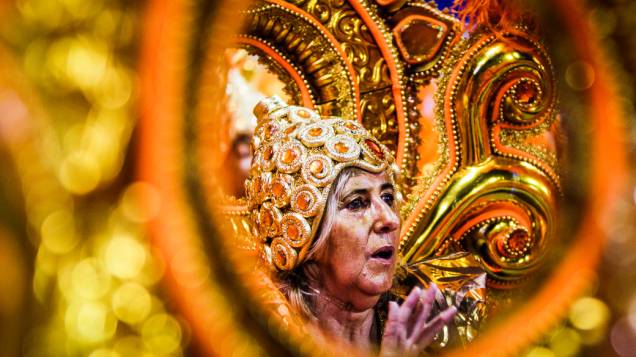 Mocidade Alegre no segundo dia de desfiles das escolas de samba do Grupo Especial no Carnaval de São Paulo