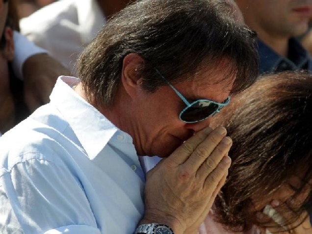 O cantor e compositor Roberto Carlos comparece ao enterro de sua mãe Laura Moreira Braga, a Lady Laura, no Rio de Janeiro.