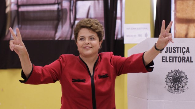 Dilma Rousseff, candidata à Presidência pelo PT, vota em Porto Alegre. 31/10/2010