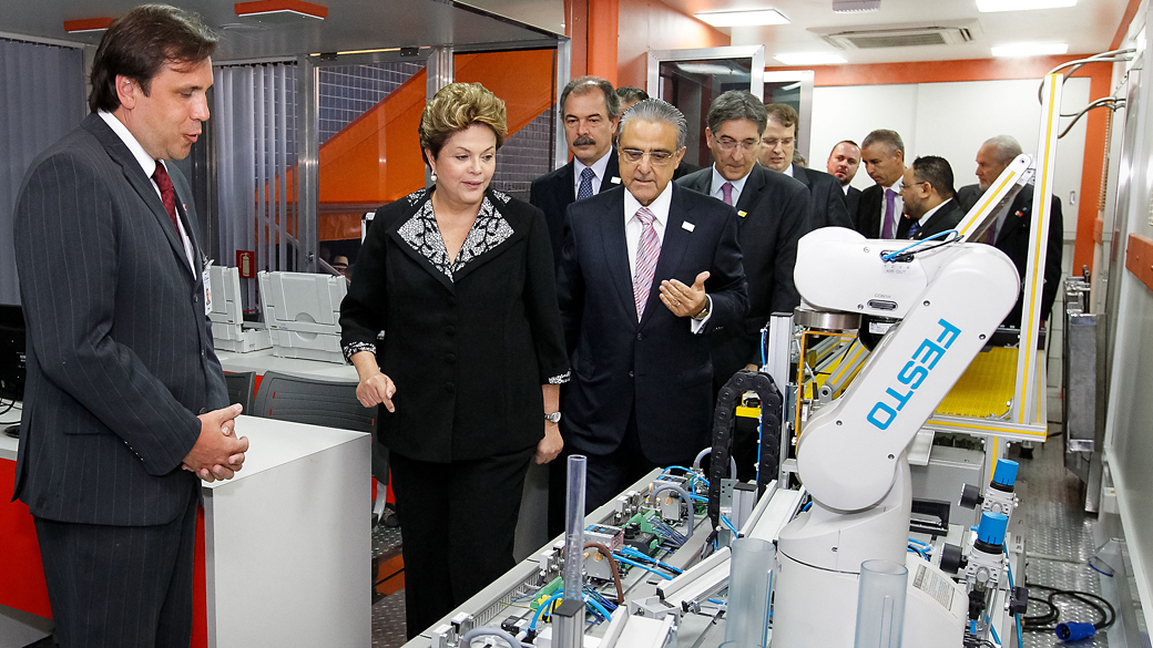 Presidenta Dilma Rousseff durante a cerimônia de abertura do 7º Encontro Nacional da Indústria (Enai)