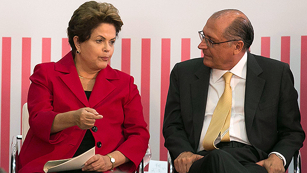 Dilma Rousseff e Geraldo Alckmin, durante anuncio de R$ 2,6 bilhıes em investimentos para obras do PAC 2