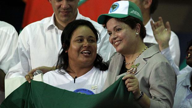 Dilma em cerimônia de Natal dos catadores de materiais recicláveis