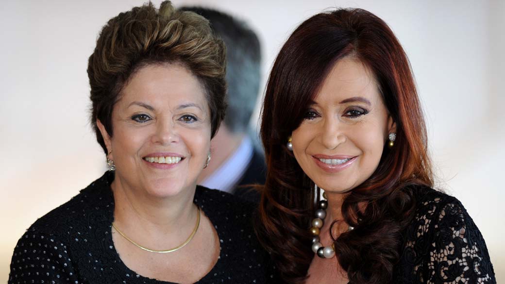 Dilma e Cristina Kirchner durante encontro do Mercosul, em Brasília, em 2016