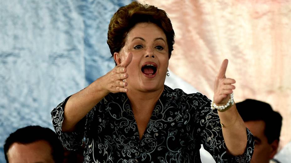 Dilma Rousseff durante evento de campanha na cidade de Jales, no interior paulista