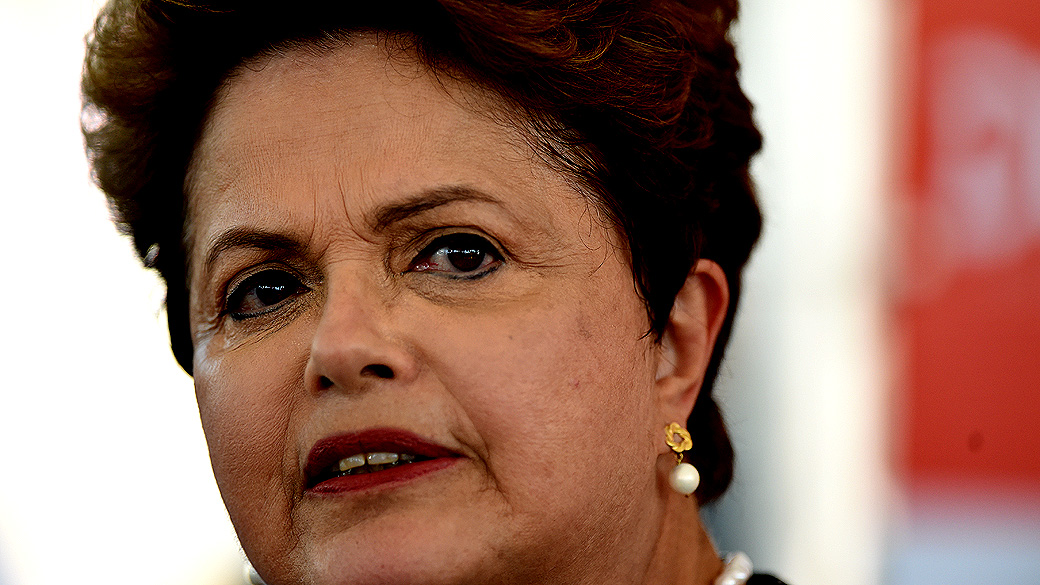 A presidente Dilma Rousseff durante um evento de campanha neste sábado (30), em Ribeirão Preto, no interior paulista