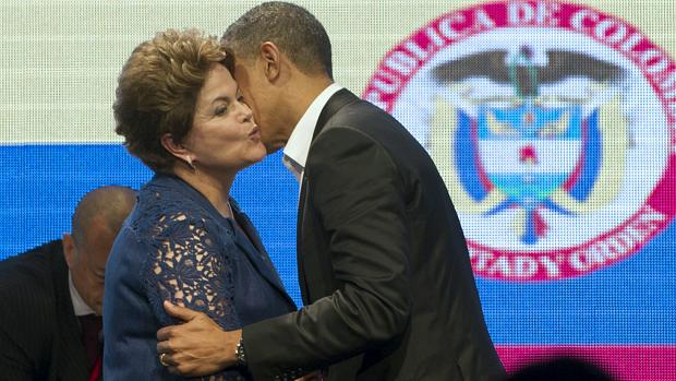 Dilma cumprimenta Obama em encontro que antecedeu a Cúpula das Américas