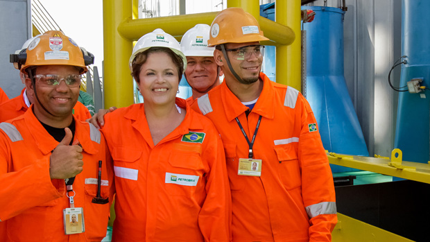 Dilma participa do batismo da plataforma P-59 da Petrobras