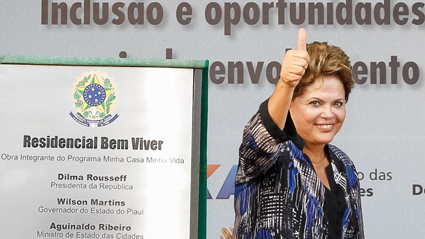 Dilma Rousseff durante cerimônia de entrega de 400 Unidades Habitacionais do Residencial Bem Viver, no Piauí