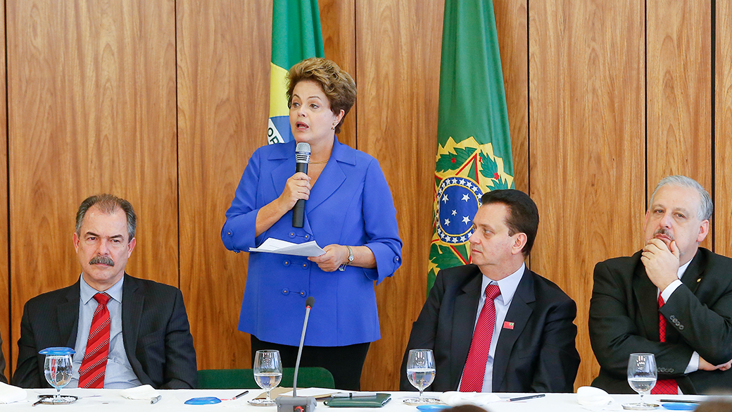 Dilma Rousseff em encontro com líderes do PSD