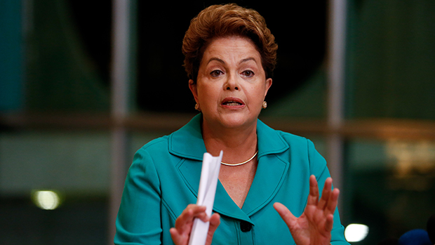 A presidente Dilma Rousseff, candidata do PT à reeleição, concede entrevista no Palácio da Alvorada, em Brasília