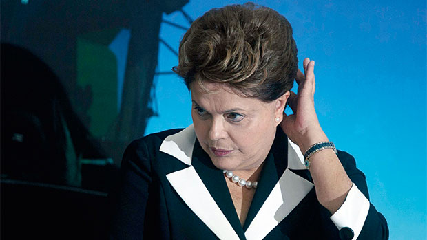 A queda de popularidade de Dilma nas pesquisas tira o PT do prumo