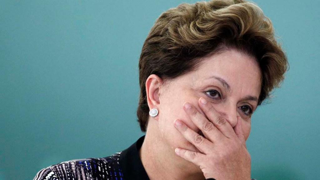 Dilma Rousseff volta a afirmar que o patamar de juros no Brasil é injustificável