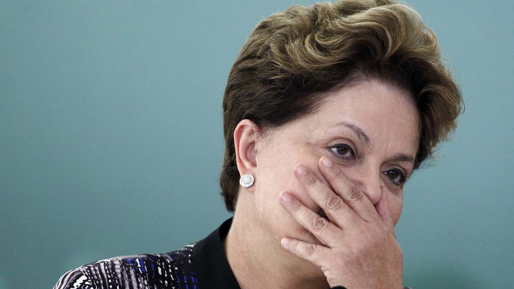 Dilma Rousseff volta a afirmar que o patamar de juros no Brasil é injustificável