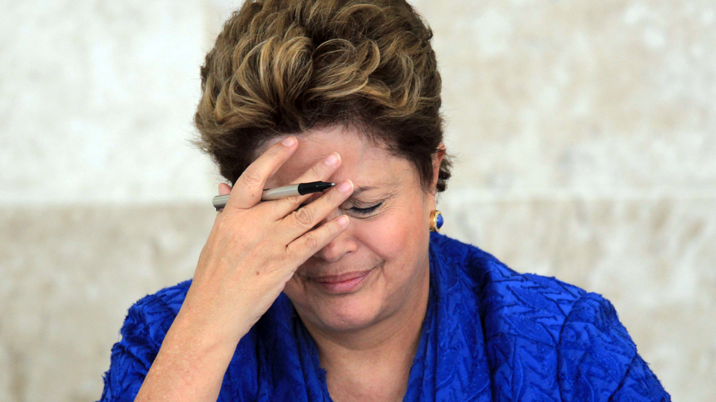 Dilma Rousseff, na cerimônia de lançamento dos Planos Setoriais na reunião do Fórum Brasileiro de Mudanças Climáticas, em Brasília