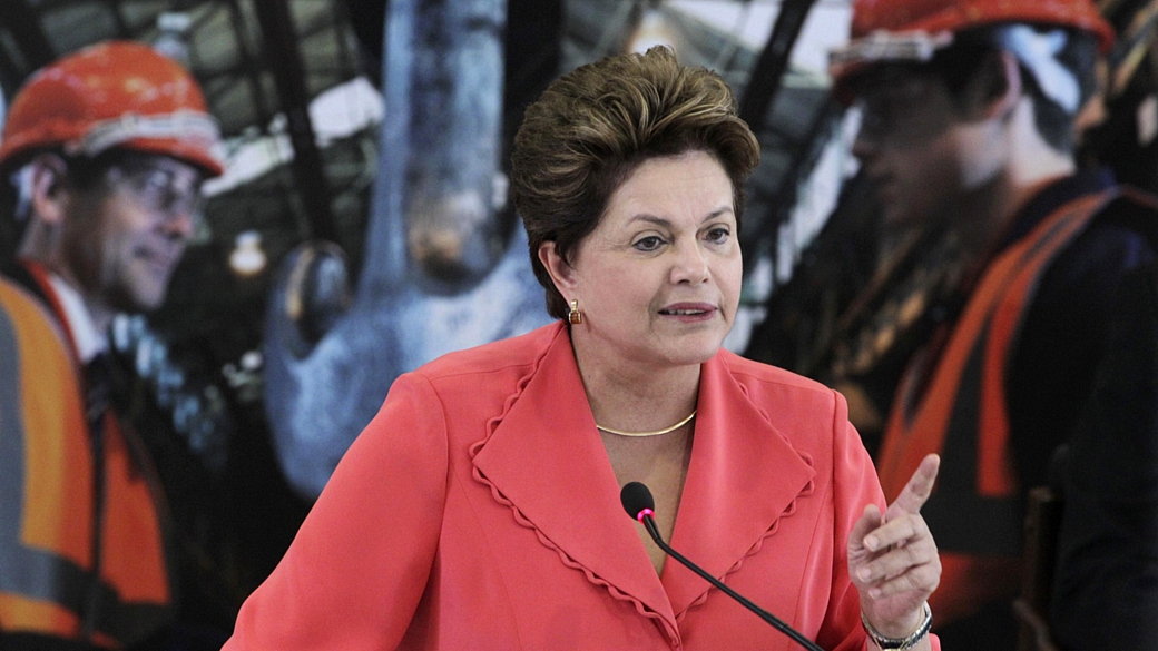Presidente Dilma Rousseff em cerimônia de anúncio de pacote para o setor elétrico