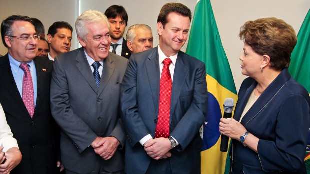 A presidente Dilma Rousseff recebe em Brasília os líderes do PSD