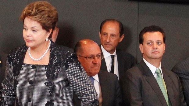 Dilma e Kassab, em evento oficial em São Paulo, em 14 de novembro