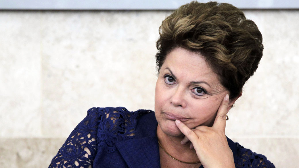 Dilma Rousseff - relação com o PMDB abalada após MP dos Portos