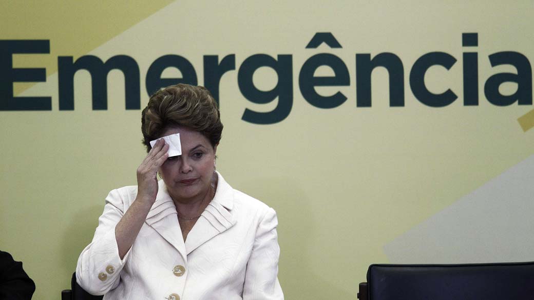 Dilma precisa do apoio do PSB no Congresso e sabe que não pode perder de vista as alianças para as eleições