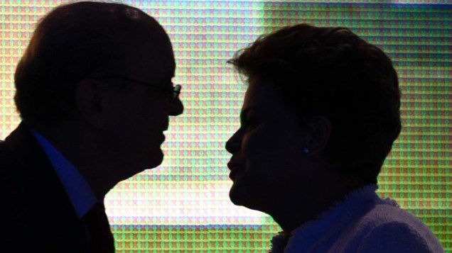 Serra e Dilma durante Debate dos Candidatos à Presidência realizado na Rede Bandeirantes, 05/08/2010