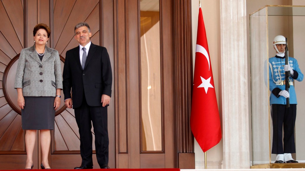 Dilma e o presidente da Turquia, Abdullah Gul, no Palácio Presidencial de Ancara