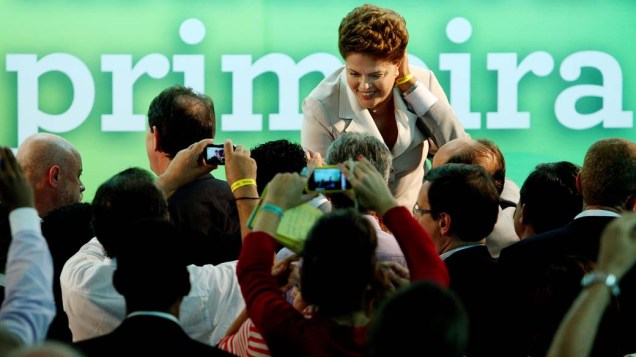 Dilma Rousseff discursa após resultado de sua vitória em Brasília