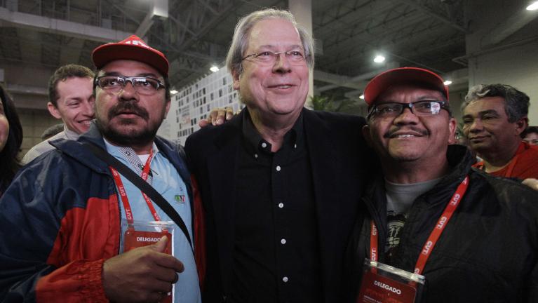 O mensaleiro José Dirceu foi tietado por sindicalista na abertura do Congresso da CUT