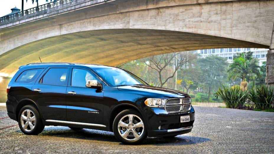 Durango: motor V6 3.6 litros, a gasolina, com 286 cv, e autonomia de mais de 800 quilômetros