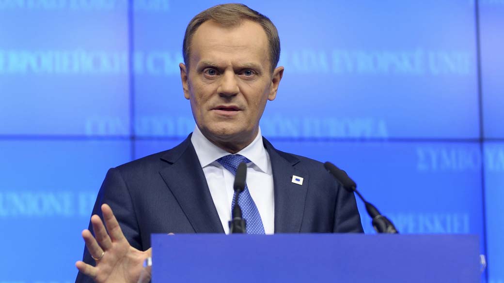 Plano para os bancos foi anunciado pelo primeiro-ministro polonês Donald Tusk