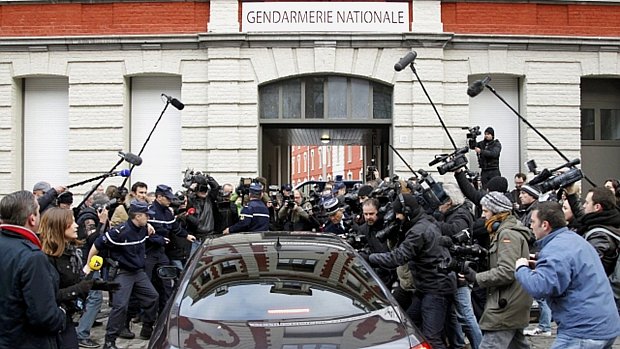 Dominique Strauss-Kahn foi interrogado na Gendarmaria de Lille