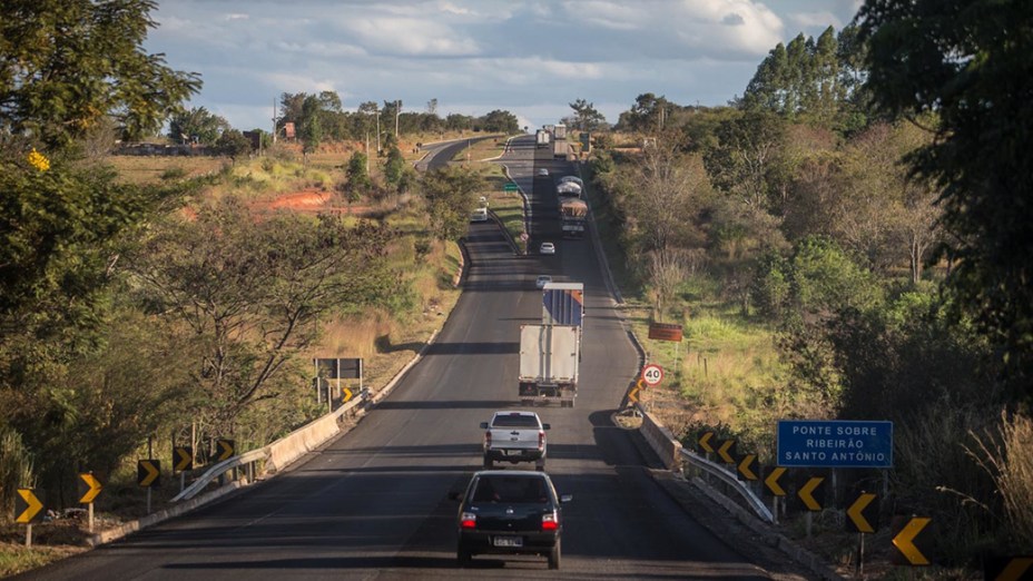 Expedição Veja na rodovia BR 135 entre as cidades de Montes Claros e Sete Lagoas (MG)
