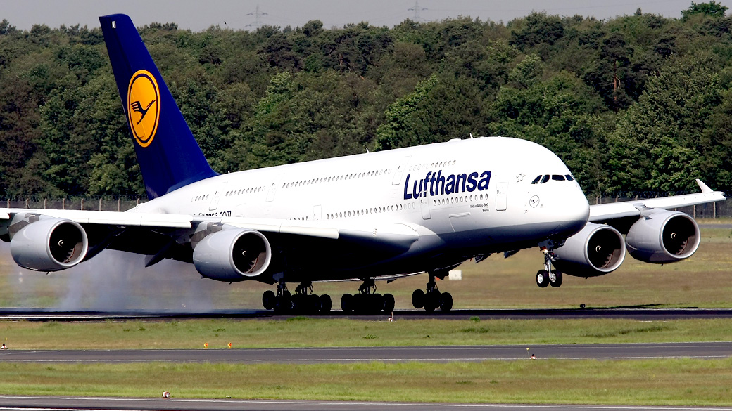 Grevistas reivindicam manutenção do sistema de aposentadorias de 5.400 pilotos da Lufthansa