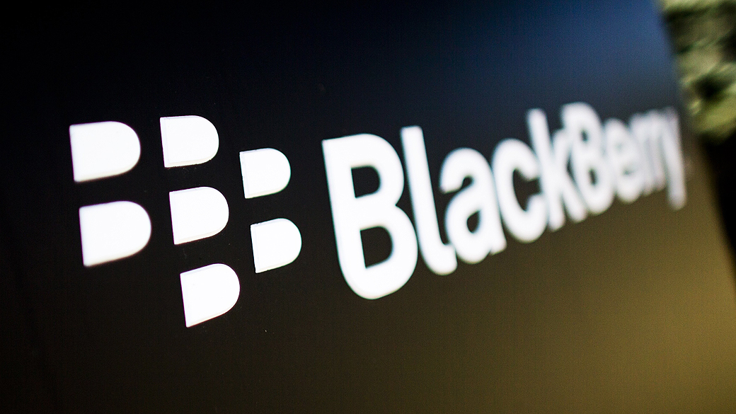 Logo da Blackberry na sede da empresa, em Waterloo, Canadá