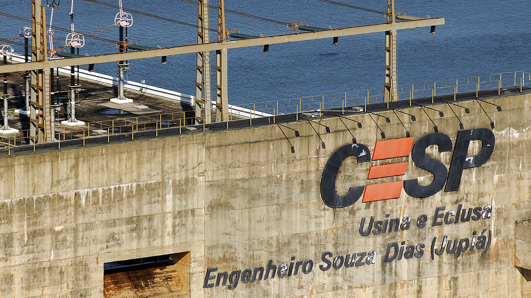 Usina hidrelétrica de Jupiá na divisa dos estados de São Paulo e Mato Grosso do Sul